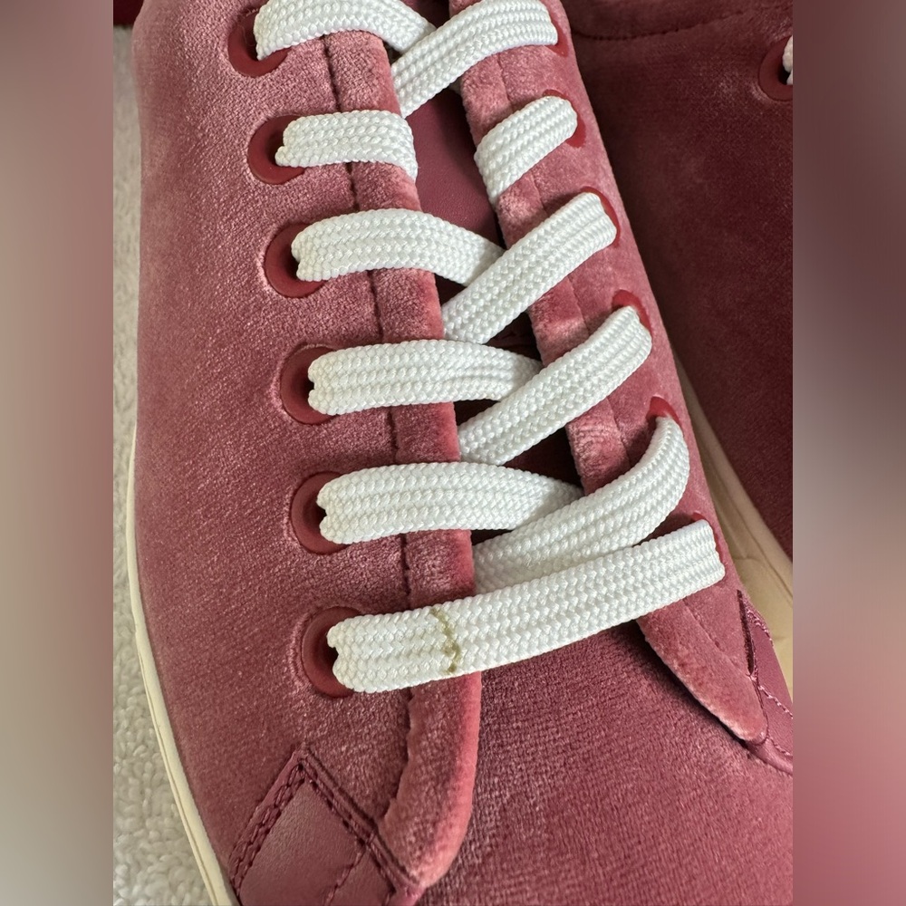 $685 NEW Salvatore Ferragamo Womens Cube Sneakers Pink Red Velvet Luxe size 6 - Picture 7 of 8